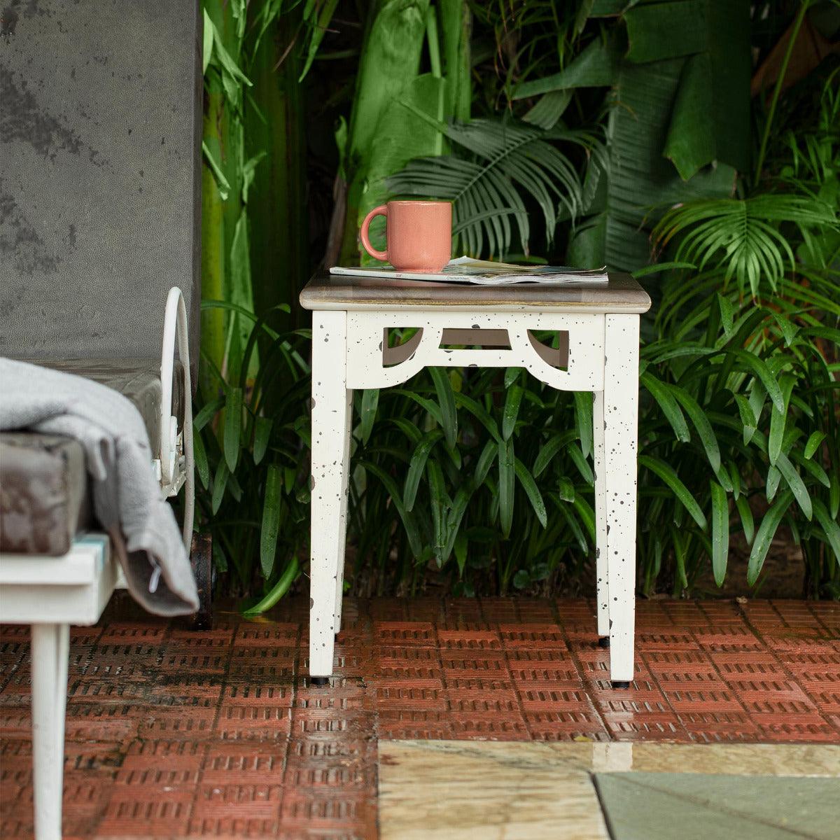 Farmhouse flair ready-to-assemble stool - Image 4